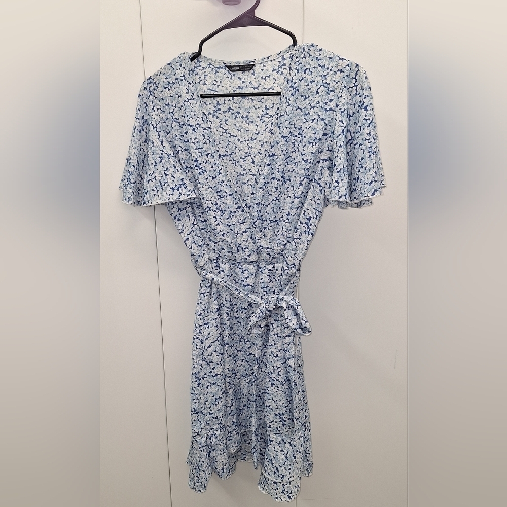 Floral Dress Blue and White Large Ruffle Sleeves